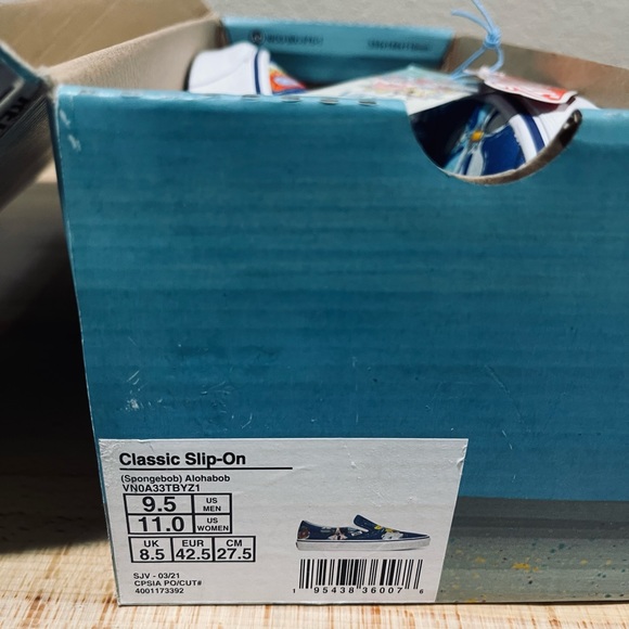 Vans x Spongebob Classic Slip-on Alohabob Sneaker Shoes [VNOA33TBYZ1] Mens 10.5 - Picture 6 of 8